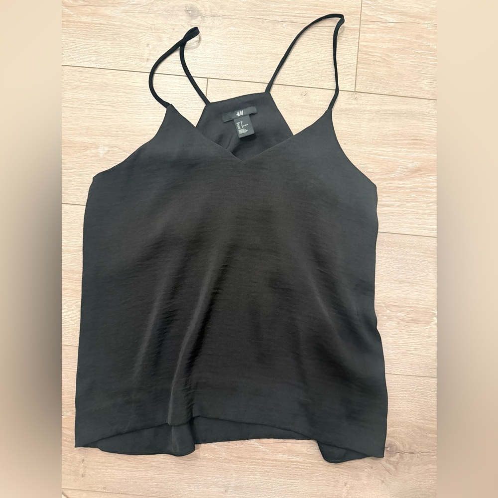 H&M Black V-Neck Strappy Camisole Tank - Size 6